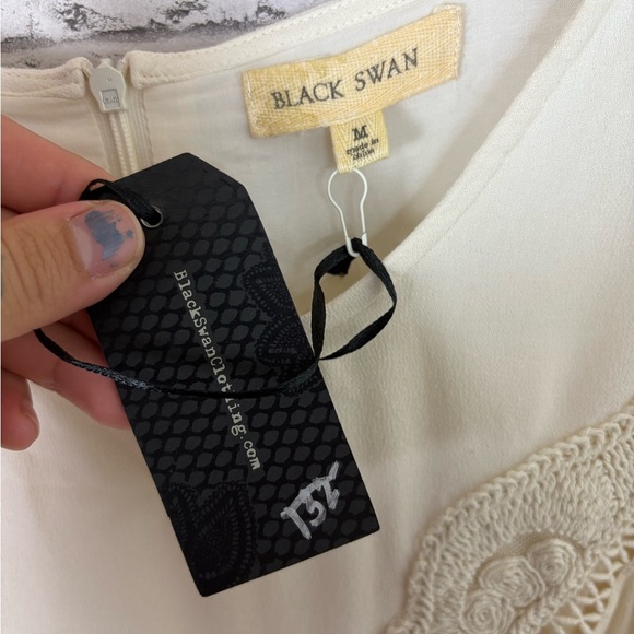 NWT Black Swan Long Sleeve Dress - Picture 3 of 5